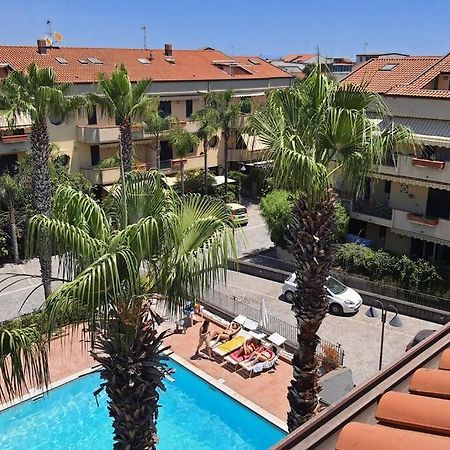 Appartamento Sicilia, Mansarda le due terrazze Mascali Esterno foto